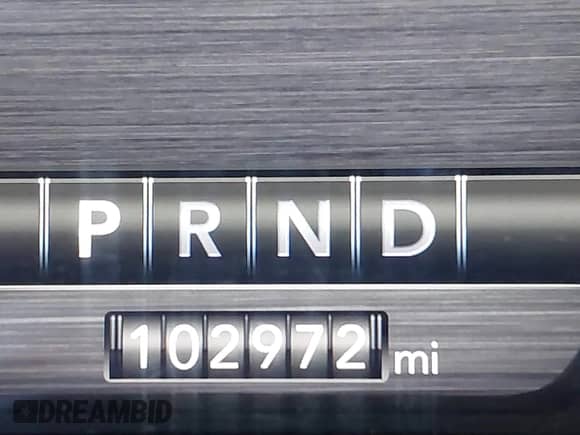 2019 Ram 1500 Big Horn z VIN 1C6SRFFTXKN668534, wystawiony jako IAAI lot #43486897 z przebiegiem 102 972 mil mil oraz . Historia ofert i sprzedaży dostępna na DreamBid. Obrazek 15.