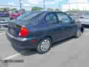 2005 Hyundai Accent GLS z VIN KMHCG35C35U366124, wystawiony jako IAAI lot #42552097 z przebiegiem 205 776 mil mil oraz . Historia ofert i sprzedaży dostępna na DreamBid. Obrazek 4.