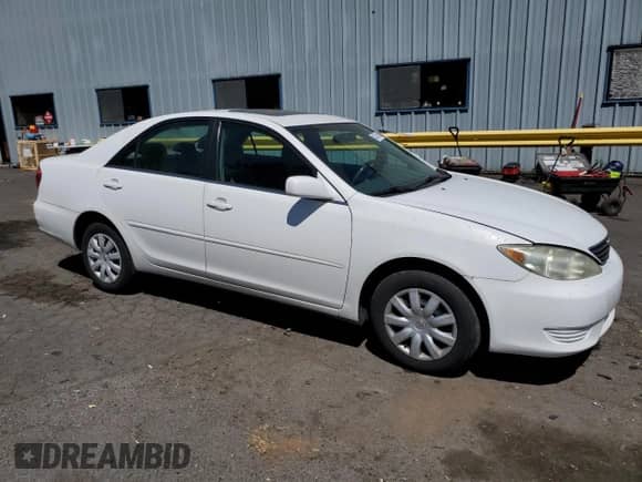 2005 Toyota Camry STD with VIN 4T1BE32K15U544108, listed as a Copart auction lot 63267485 with 143,308 mi miles and Salvage title. Bid and sale history available at DreamBid. Image 4.