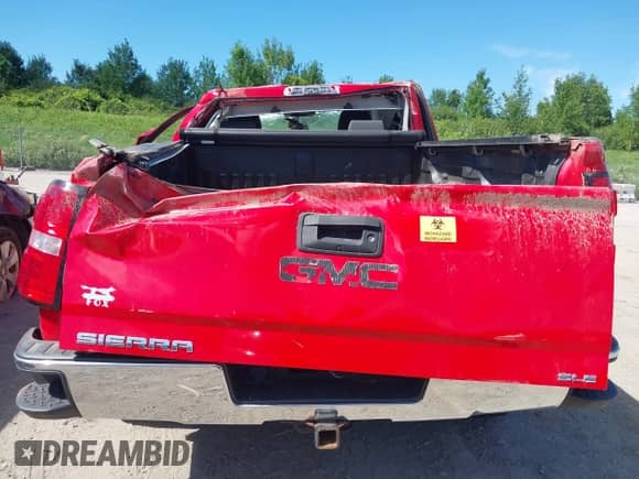 2017 GMC Sierra 1500 SLE with VIN 1GTV2MEC0HZ249965, listed as a IAAI auction lot 42803467 with 114,001 mi miles and . Bid and sale history available at DreamBid. Image 15.