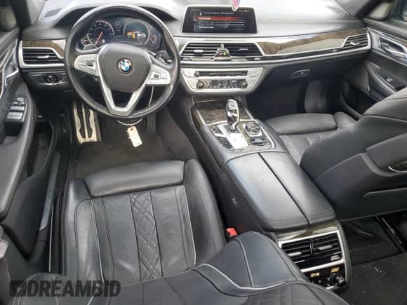 2017 BMW 7 Series ALPINA B7 xDrive with VIN WBA7F2C51HG422116, listed as a Copart auction lot 68510225 with 121,398 mi miles and Salvage title. Bid and sale history available at DreamBid. Image 8.