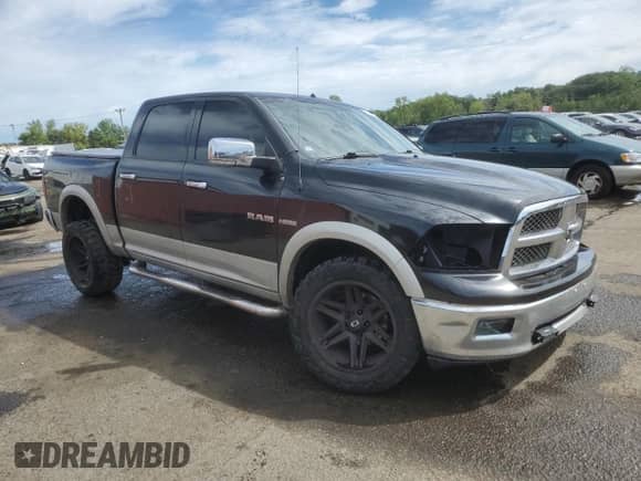 2009 Dodge 1500 Laramie с VIN 1D3HV13T49J528784, выставлен на аукционе Copart как лот 69256845 с пробегом 194 996 миль миль и На запчасти • Non repairable. История ставок и продаж доступна на DreamBid. Изображение 4.