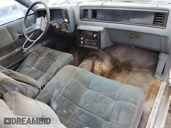 1988 Chevrolet Monte Carlo с VIN 1G1GZ11H6JP121941, выставлен на аукционе Copart как лот 55831985 с пробегом 65 680 миль миль и Чистый • Clean title. История ставок и продаж доступна на DreamBid. Изображение 8.