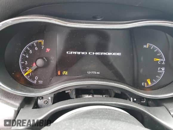 2018 Jeep Grand Cherokee Altitude with VIN 1C4RJEAG5JC481506, listed as a Copart auction lot 82414915 with 121,773 mi miles and Clean title. Bid and sale history available at DreamBid. Image 9.