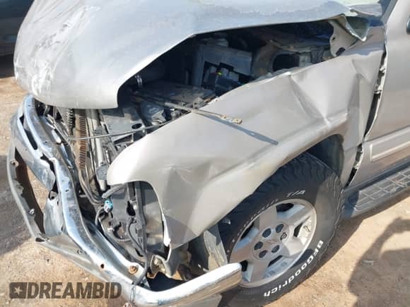 2004 Chevrolet Tahoe LT с VIN 1GNEC13Z34R294550, выставлен на аукционе IAAI как лот 42330212 с пробегом 298 283 миль миль и . История ставок и продаж доступна на DreamBid. Изображение 6.
