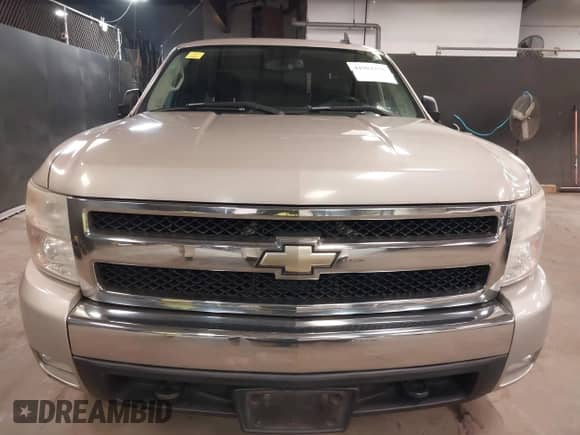 2007 Chevrolet Silverado 1500 1LT с VIN 1GCEK19C17Z553328, выставлен на аукционе IAAI как лот 41981500 с пробегом 145 800 миль миль и . История ставок и продаж доступна на DreamBid. Изображение 13.