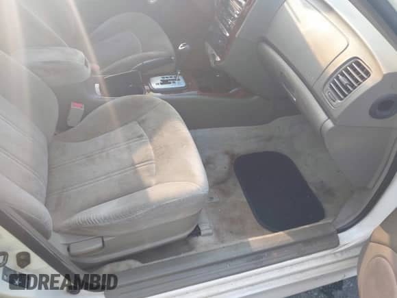 2004 Hyundai Sonata GLS with VIN KMHWF35H84A023577, listed as a IAAI auction lot 43024859 with 186,478 mi miles and . Bid and sale history available at DreamBid. Image 5.