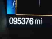 2017 Ford Escape Titanium z VIN 1FMCU9J97HUA95899, wystawiony jako IAAI lot #43365600 z przebiegiem 95 376 mil mil oraz . Historia ofert i sprzedaży dostępna na DreamBid. Obrazek 15.