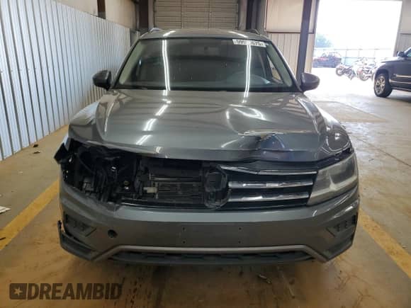 2019 Volkswagen Tiguan S с VIN 3VV1B7AX8KM028553, выставлен на аукционе Copart как лот 59908675 с пробегом 137 569 миль миль и Списание • Salvage title. История ставок и продаж доступна на DreamBid. Изображение 5.