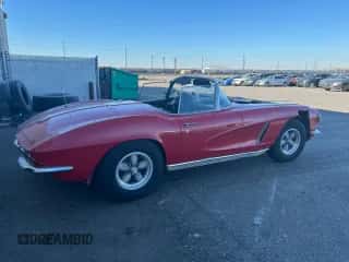 1962 Chevrolet Corvette с VIN 20867S102681, выставлен на аукционе Copart как лот 80136594 с пробегом 89 458 миль миль и Списание • Salvage title. История ставок и продаж доступна на DreamBid. Изображение 3.