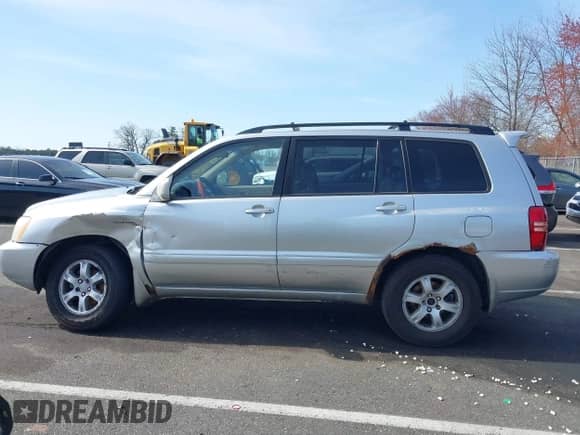 2002 Toyota Highlander с VIN JTEHF21A020087191, выставлен на аукционе IAAI как лот 41933458 с пробегом 210 341 миль миль и . История ставок и продаж доступна на DreamBid. Изображение 14.