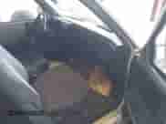 1987 Chevrolet Blazer z VIN 1GNCT18R3H0152807, wystawiony jako IAAI lot #41850727 z przebiegiem 96 276 mil mil oraz . Historia ofert i sprzedaży dostępna na DreamBid. Obrazek 5.