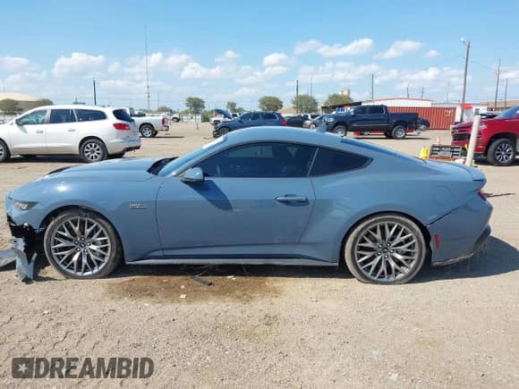 2024 Ford Mustang GT с VIN 1FA6P8CFXR5435036, выставлен на аукционе IAAI как лот 43189647 с пробегом 2 972 миль миль и . История ставок и продаж доступна на DreamBid. Изображение 15.