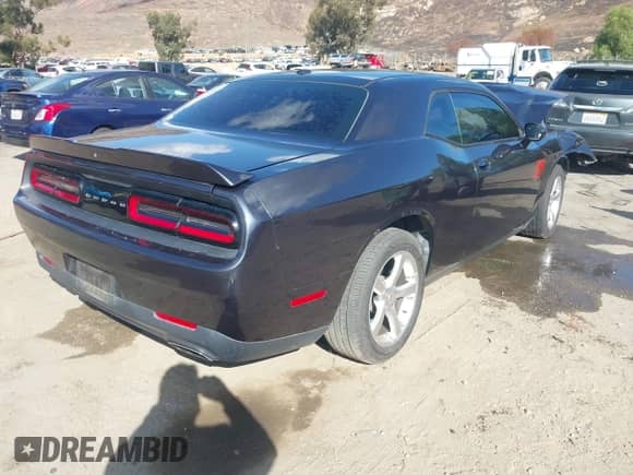 2019 Dodge Challenger SXT с VIN 2C3CDZAGXKH532019, выставлен на аукционе IAAI как лот 43369384 с пробегом 111 218 миль миль и . История ставок и продаж доступна на DreamBid. Изображение 4.