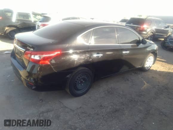 2019 Nissan Sentra SV z VIN 3N1AB7AP0KY371352, wystawiony jako IAAI lot #32424420 z przebiegiem 64 751 mil mil oraz . Historia ofert i sprzedaży dostępna na DreamBid. Obrazek 4.