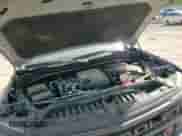 2024 Chevrolet Silverado 1500 Custom Trail Boss z VIN 3GCUDCE89RG260945, wystawiony jako Copart lot #51326915 z przebiegiem 30 768 mil mil oraz Szkoda całkowita • Salvage title. Historia ofert i sprzedaży dostępna na DreamBid. Obrazek 16.
