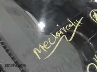 2006 Hyundai Tucson GLS z VIN KM8JN72D76U301313, wystawiony jako IAAI lot #43418111 z przebiegiem 214 019 mil mil oraz . Historia ofert i sprzedaży dostępna na DreamBid. Obrazek 6.