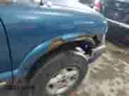 2000 Chevrolet S-10 LS с VIN 1GCDT19W0Y8207717, выставлен на аукционе IAAI как лот 41292088 с пробегом 158 356 миль миль и . История ставок и продаж доступна на DreamBid. Изображение 14.