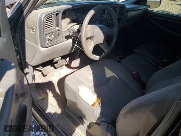 2006 Chevrolet Silverado 1500 Work Truck z VIN 1GCEC19X86Z288146, wystawiony jako Copart lot #91110165 z przebiegiem 337 899 mil mil oraz Czysty tytuł • Clean title. Historia ofert i sprzedaży dostępna na DreamBid. Obrazek 8.