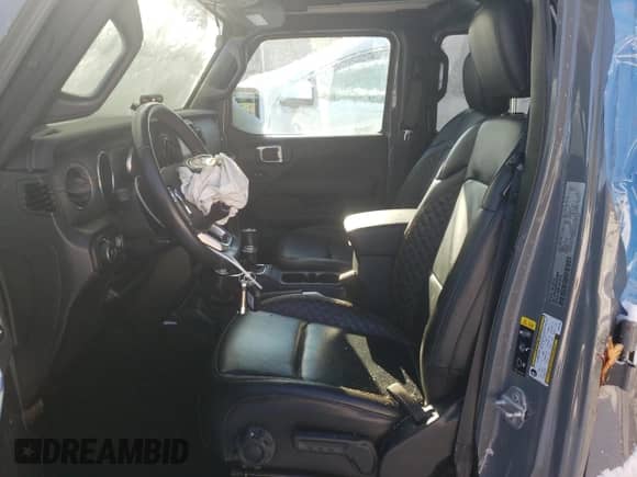 2023 Jeep Wrangler Sahara с VIN 1C4HJXEG0PW573096, выставлен на аукционе Copart как лот 83347724 с пробегом 38 120 миль миль и Списание • Salvage title. История ставок и продаж доступна на DreamBid. Изображение 7.