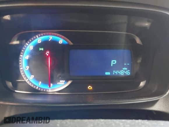 2015 Chevrolet Trax LT z VIN 3GNCJLSB6FL245883, wystawiony jako IAAI lot #42956571 z przebiegiem 144 846 mil mil oraz . Historia ofert i sprzedaży dostępna na DreamBid. Obrazek 7.