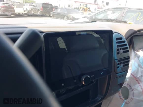 1997 Chevrolet Tahoe с VIN 1GNEK13R8VJ437236, выставлен на аукционе IAAI как лот 42411501 с пробегом 147 332 миль миль и . История ставок и продаж доступна на DreamBid. Изображение 17.