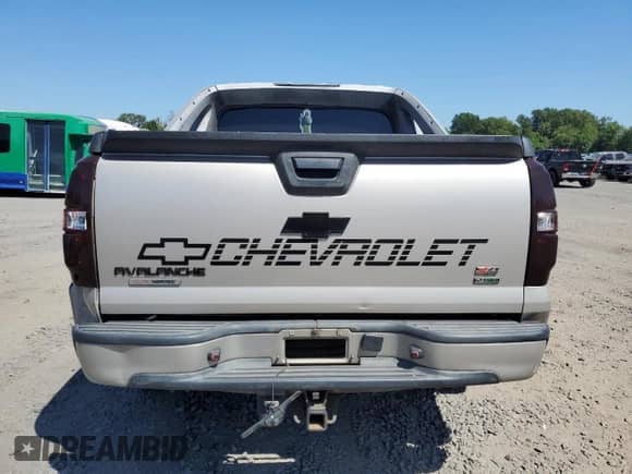 2007 Chevrolet Avalanche 3LT с VIN 3GNFK12317G206118, выставлен на аукционе Copart как лот 63501615 с пробегом 183 528 миль миль и Списание • Salvage title. История ставок и продаж доступна на DreamBid. Изображение 6.
