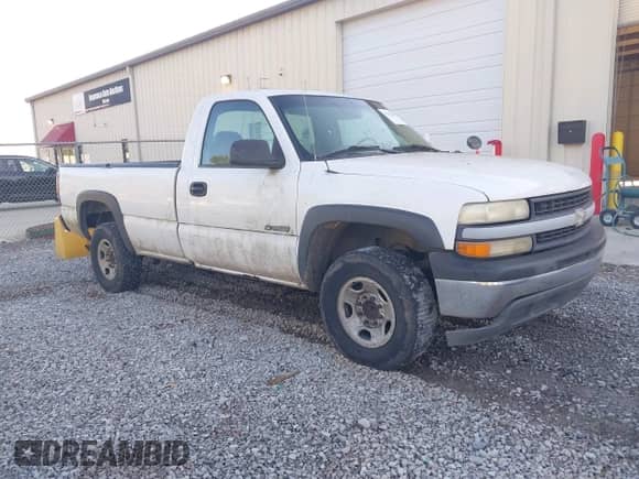 2001 Chevrolet Silverado 2500 with VIN 1GCGC24U31Z132066, listed as a IAAI auction lot 43452087 with 398,864 mi miles and . Bid and sale history available at DreamBid. Image 1.