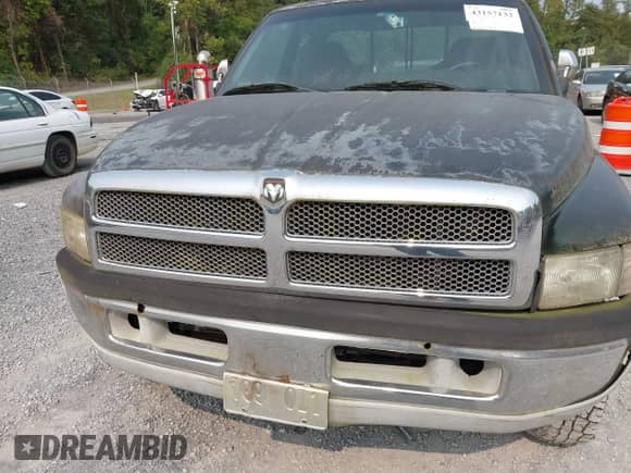 1994 Dodge 1500 with VIN 1B7HF16Y2RS697273, listed as a IAAI auction lot 43157132 with 281,779 mi miles and . Bid and sale history available at DreamBid. Image 6.