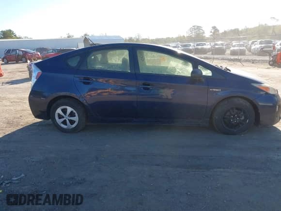 2013 Toyota Prius Three with VIN JTDKN3DU4D0350682, listed as a IAAI auction lot 43421647 with 81,435 mi miles and . Bid and sale history available at DreamBid. Image 13.