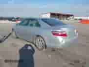 2007 Toyota Camry LE z VIN 4T1BK46K07U042492, wystawiony jako IAAI lot #43453669 z przebiegiem 197 198 mil mil oraz . Historia ofert i sprzedaży dostępna na DreamBid. Obrazek 3.