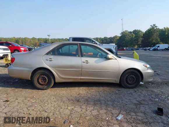 2006 Toyota Camry STD с VIN 4T1BE32K26U114248, выставлен на аукционе IAAI как лот 43251857 с пробегом 181 421 миль миль и . История ставок и продаж доступна на DreamBid. Изображение 13.