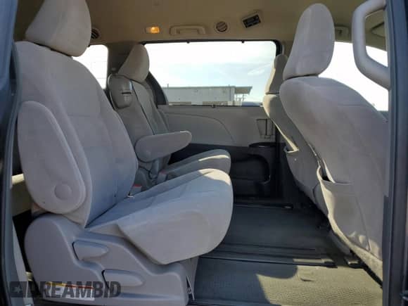 2015 Toyota Sienna LE with VIN 5TDKK3DC7FS545269, listed as a Copart auction lot 72066345 with 165,900 mi miles and Salvage title. Bid and sale history available at DreamBid. Image 11.