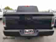 2018 Ram 1500 Tradesman z VIN 1C6RR6KG8JS280175, wystawiony jako Copart lot #77013914 z przebiegiem 45 110 mil mil oraz Szkoda całkowita • Salvage title. Historia ofert i sprzedaży dostępna na DreamBid. Obrazek 6.