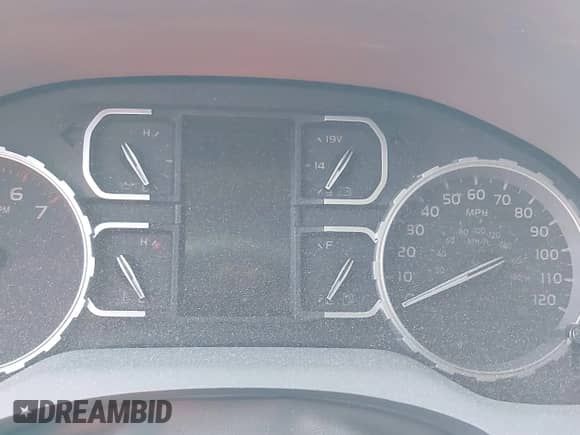 2020 Toyota Tundra SR5 с VIN 5TFDY5F1XLX887092, выставлен на аукционе IAAI как лот 40540625 с пробегом Не указан миль и . История ставок и продаж доступна на DreamBid. Изображение 14.