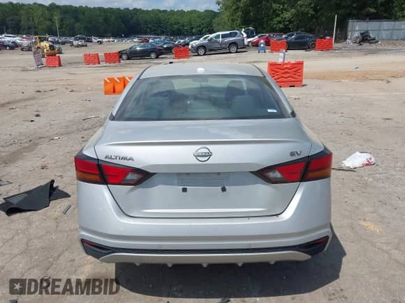 2024 Nissan Altima SV z VIN 1N4BL4DV8RN302638, wystawiony jako IAAI lot #42981222 z przebiegiem 42 891 mil mil oraz . Historia ofert i sprzedaży dostępna na DreamBid. Obrazek 16.