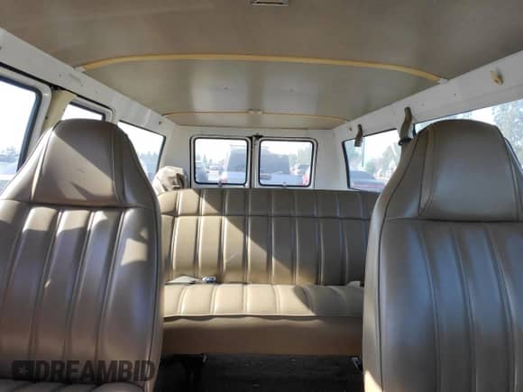 1992 Dodge Passenger with VIN 2B4HB25Y2NK166045, listed as a Copart auction lot 64503405 with 88,372 mi miles and Clean title. Bid and sale history available at DreamBid. Image 10.