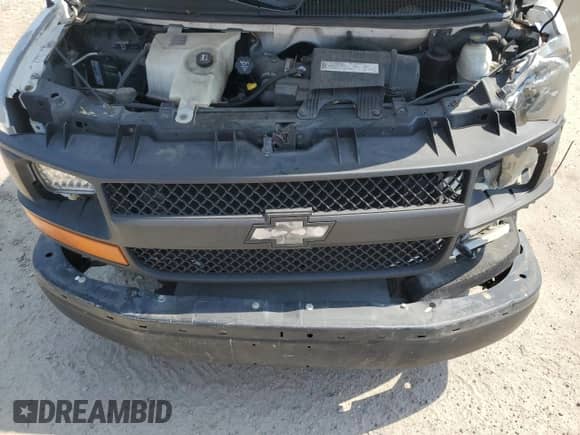 2006 Chevrolet Express Cargo с VIN 1GCGG25V361178725, выставлен на аукционе Copart как лот 61726725 с пробегом 176 657 миль миль и Списание • Salvage title. История ставок и продаж доступна на DreamBid. Изображение 12.