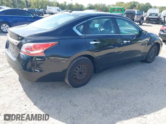 2015 Nissan Altima 2.5 с VIN 1N4AL3AP8FN889723, выставлен на аукционе IAAI как лот 43351759 с пробегом 218 393 миль миль и . История ставок и продаж доступна на DreamBid. Изображение 4.