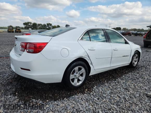 2013 Chevrolet Malibu LS с VIN 1G11B5SA1DF226979, выставлен на аукционе Copart как лот 81425975 с пробегом 149 729 миль миль и Списание • Salvage title. История ставок и продаж доступна на DreamBid. Изображение 3.