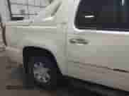 2012 Chevrolet Avalanche LTZ с VIN 3GNTKGE79CG270163, выставлен на аукционе IAAI как лот 42781346 с пробегом 78 106 миль миль и . История ставок и продаж доступна на DreamBid. Изображение 17.