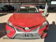 2019 Toyota Camry SE z VIN 4T1B11HK7KU249646, wystawiony jako Copart lot #80287225 z przebiegiem Nie podano mil oraz Szkoda całkowita • Salvage title. Historia ofert i sprzedaży dostępna na DreamBid. Obrazek 5.