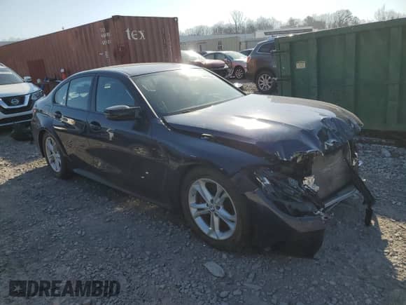 2021 BMW M3 with VIN WBS53AY06MFL37453, listed as a Copart auction lot 44033564 with 21,598 mi miles and Salvage title. Bid and sale history available at DreamBid. Image 4.