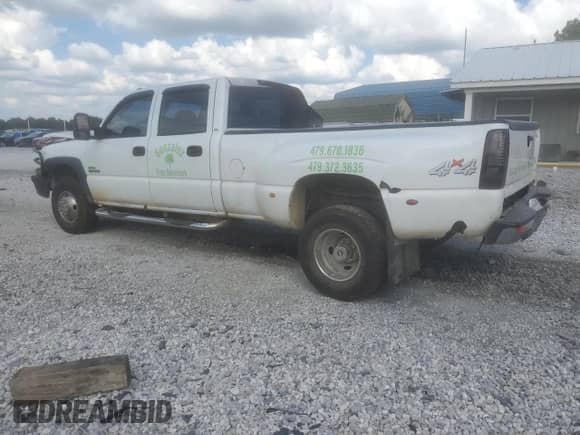 2004 Chevrolet Silverado 3500 DRW с VIN 1GCJK33184F162739, выставлен на аукционе Copart как лот 69071594 с пробегом 242 619 миль миль и Чистый • Clean title. История ставок и продаж доступна на DreamBid. Изображение 2.
