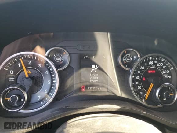 2019 Ram 1500 Tradesman z VIN 1C6RREGT7KN604393, wystawiony jako Copart lot #55301835 z przebiegiem 75 831 mil mil oraz Szkoda całkowita • Salvage title. Historia ofert i sprzedaży dostępna na DreamBid. Obrazek 9.