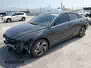 2024 Hyundai Elantra Limited z VIN KMHLN4DJ0RU112842, wystawiony jako Copart lot #70206845 z przebiegiem 37 266 mil mil oraz Szkoda całkowita • Salvage title. Historia ofert i sprzedaży dostępna na DreamBid. Obrazek 1.
