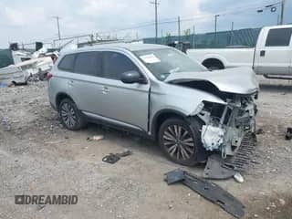 2020 Mitsubishi Outlander ES с VIN JA4AZ3A3XLZ027723, выставлен на аукционе IAAI как лот 42446282 с пробегом 102 057 миль миль и . История ставок и продаж доступна на DreamBid. Изображение 1.