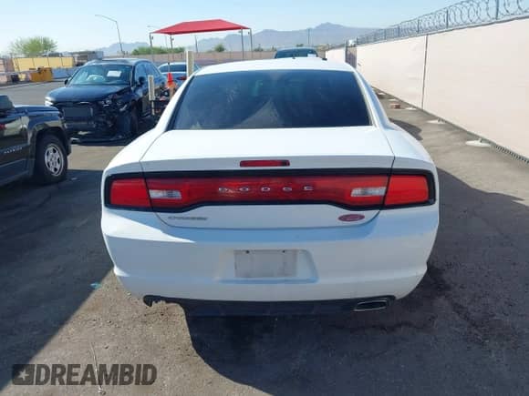 2014 Dodge Charger SE z VIN 2C3CDXBG8EH186625, wystawiony jako IAAI lot #43220089 z przebiegiem 168 978 mil mil oraz . Historia ofert i sprzedaży dostępna na DreamBid. Obrazek 16.