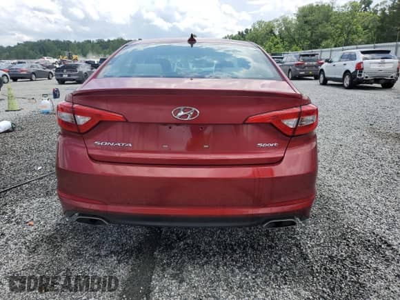 2015 Hyundai Sonata Limited с VIN 5NPE34AF4FH133105, выставлен на аукционе Copart как лот 61552725 с пробегом 27 557 миль миль и Списание • Salvage title. История ставок и продаж доступна на DreamBid. Изображение 6.