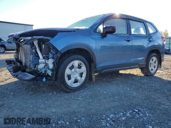 2023 Subaru Forester z VIN JF2SKAAC6PH465770, wystawiony jako Copart lot #89919805 z przebiegiem 19 148 mil mil oraz Szkoda całkowita • Salvage title. Historia ofert i sprzedaży dostępna na DreamBid. Obrazek 1.